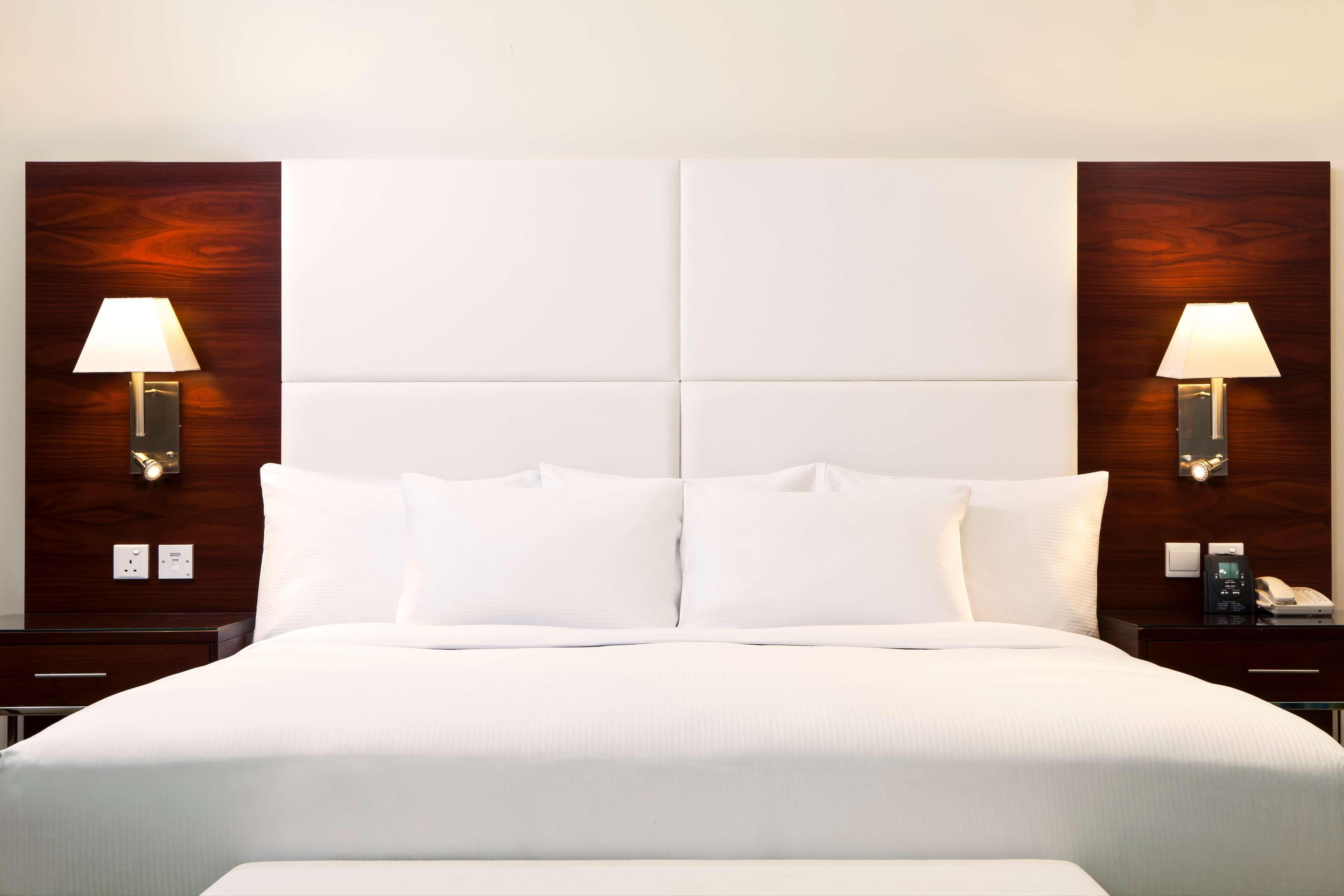 Hilton Dubai The Walk Hotel Bagian luar foto