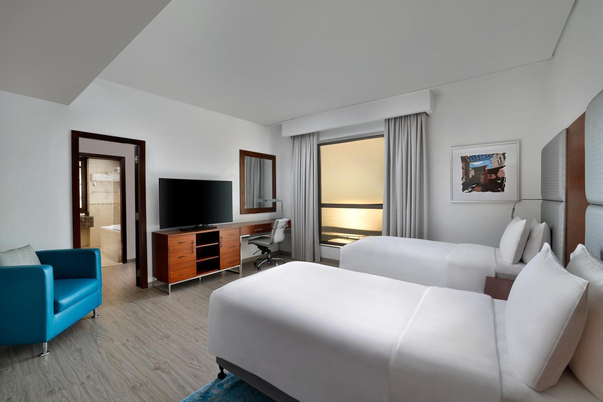 Hilton Dubai The Walk Hotel Bagian luar foto