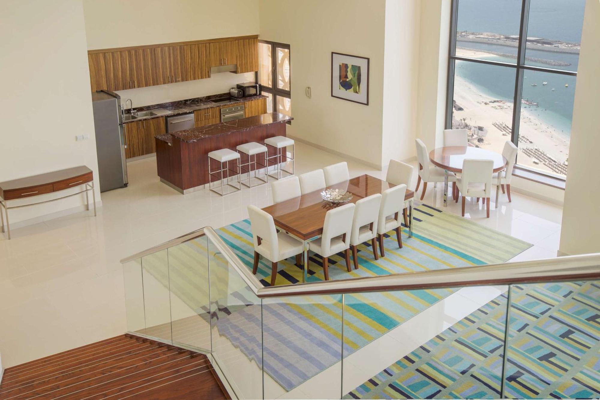 Hilton Dubai The Walk Hotel Bagian luar foto