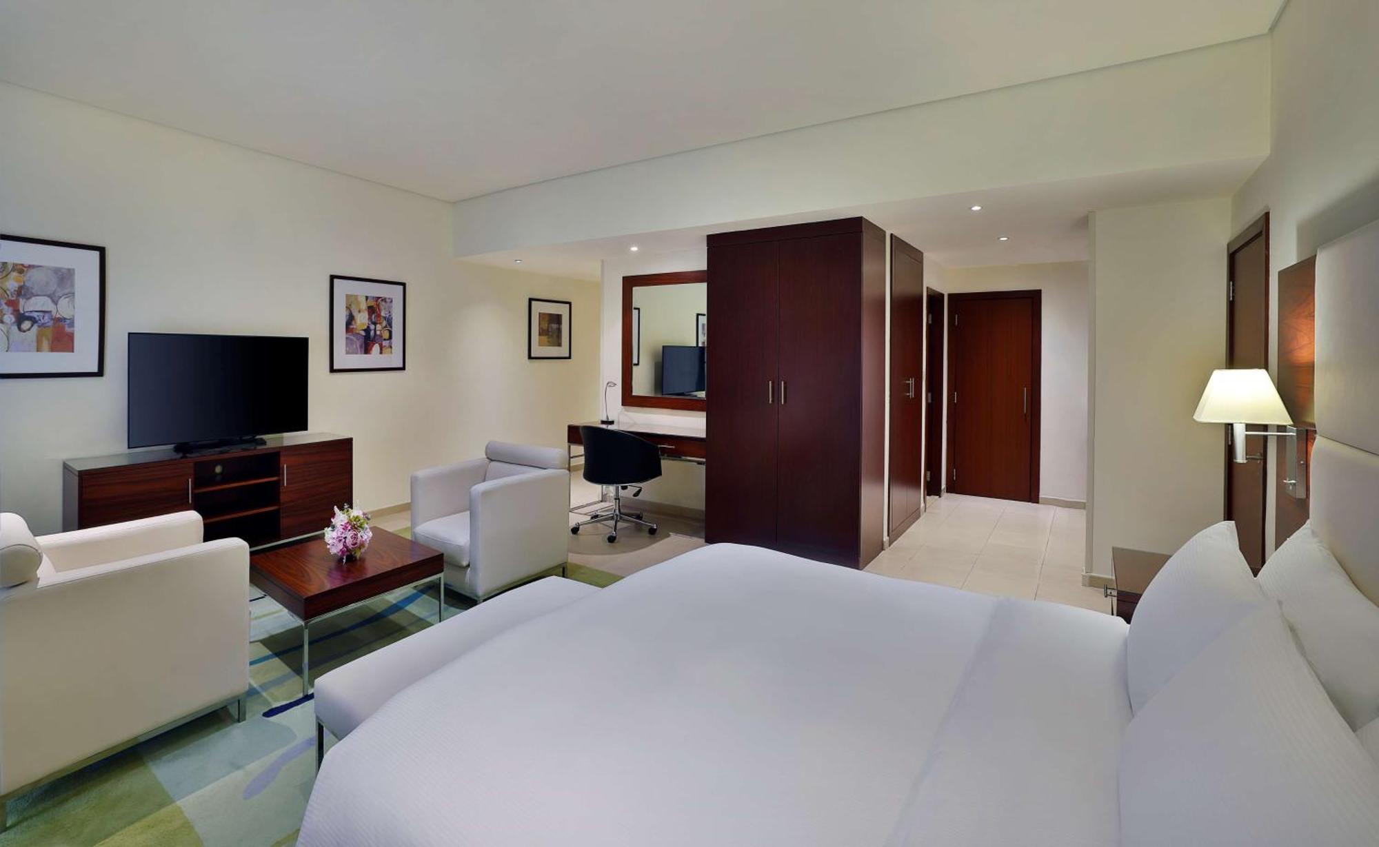 Hilton Dubai The Walk Hotel Bagian luar foto