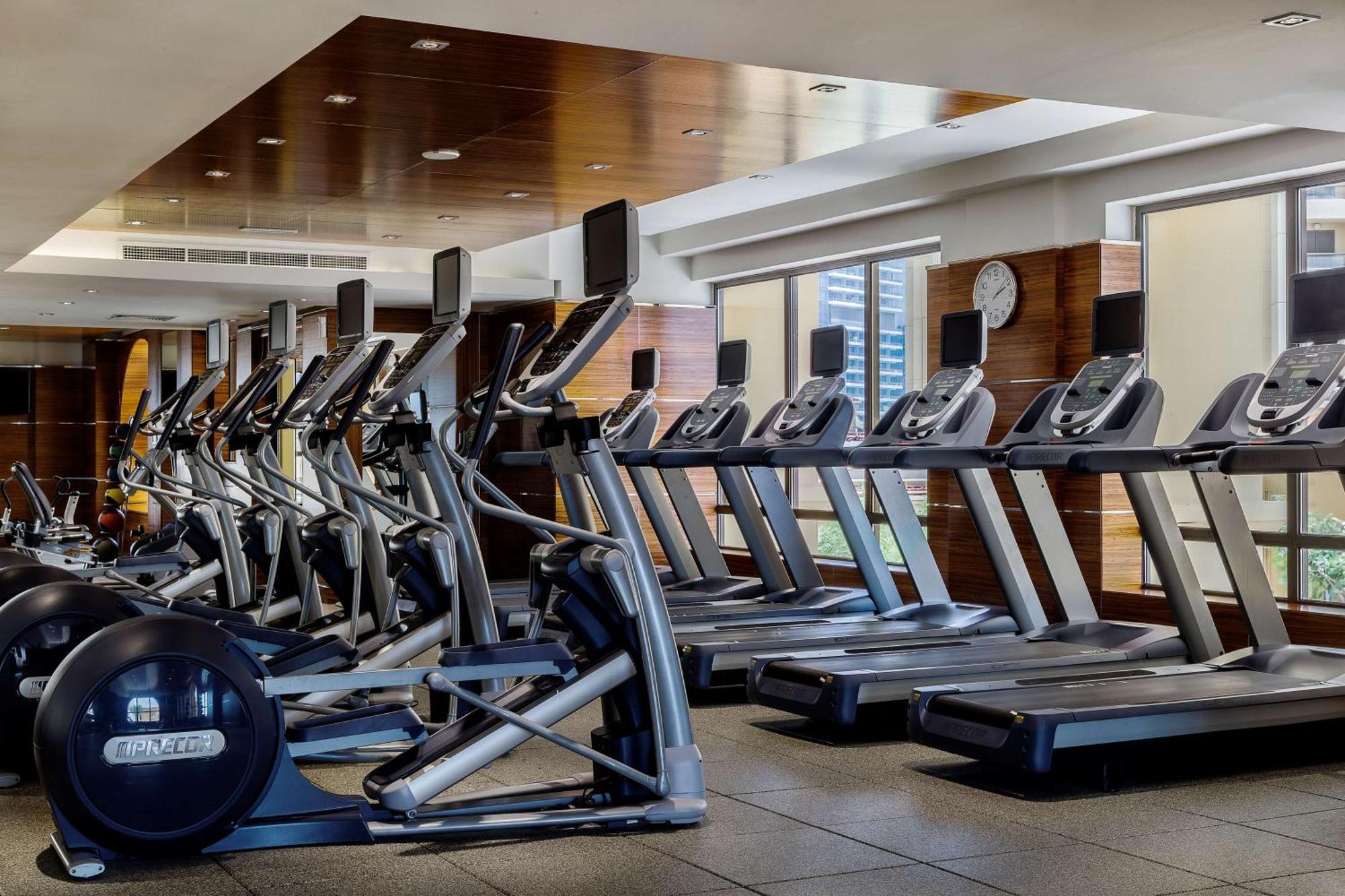 Hilton Dubai The Walk Hotel Bagian luar foto