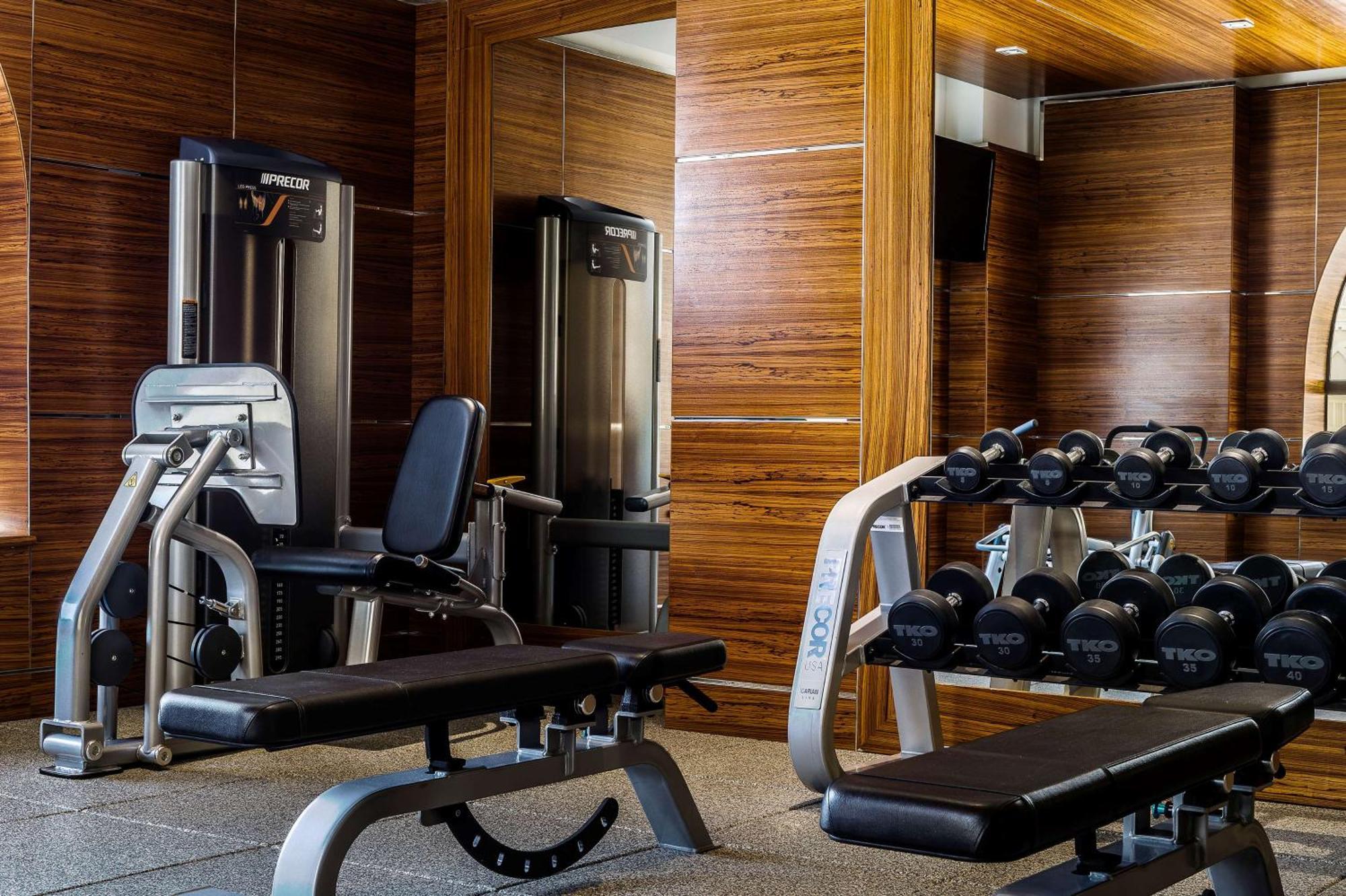 Hilton Dubai The Walk Hotel Bagian luar foto